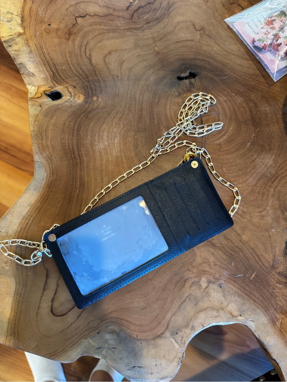 Just in 🔥Louis Vuitton damier
Card Holder insert reinvented  crossbody - Picture 4 of 14